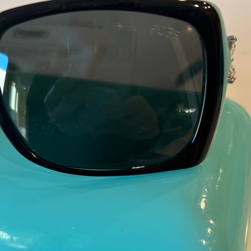 Authentic Tiffany & Co Sunglasses Rimmed in Signature Tiffany Blue Crystal Frame - Picture 15 of 16